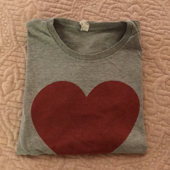 Heart tee shirt - Picture 5 of 5